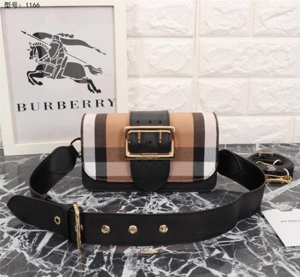 Burberry the Buckle shoulder bag FH9090951