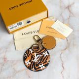 Louis Vuitton Keychain  HY90914011