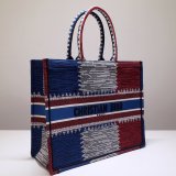 Dior Book Tote bag in embroidered canvas DMZ9102713