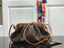 Louiis vuitton original M467606 Boursicot MX200106025