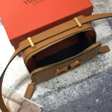 Valentino Origina Calfskin garavani vsling YG071909