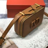 Valentino Origina Calfskin garavani vsling YG071909