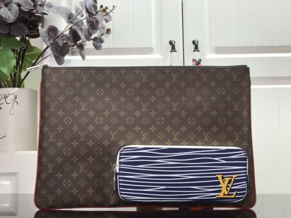 Louis vuitton original Monogram MULTIPOCKET clutch M69690 20101626