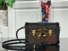 Louis vuitton original monogram-ink vanity small shoulder M2157118