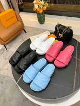 Louis vuitton sandal shoes  HG21040208