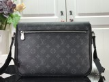 Louiis vuitton original monogram Eclipse Outdoor Flap   MX21040819