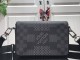 Louiis vuitton original monogram Eclipse Outdoor Flap   MX21040820