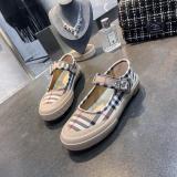 Burberry flat shoes HG21041012