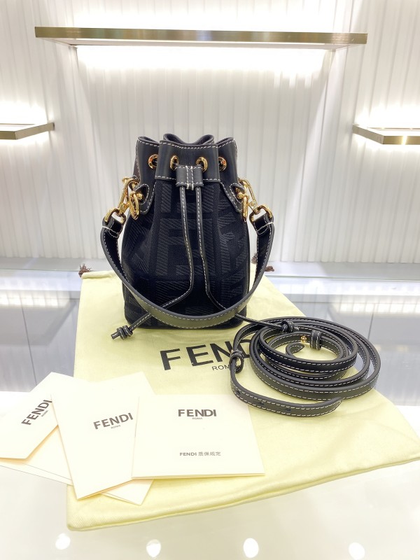 Fendi original Mon Tresor Small Bucket  OL041405