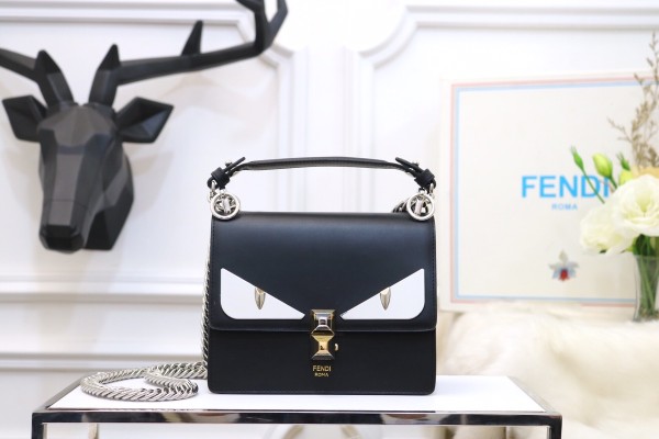 Fendi original leathor shoulder bag OL041420