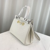 Gucci Original Zumi grainy leather small top handle bag EY2160803