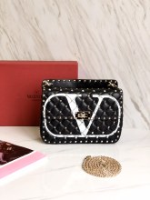 Valentino original Medium Garavani Rockstud Spike YG2161610