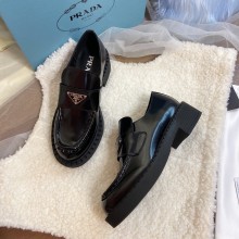 Prada women flat shoes HG2170813