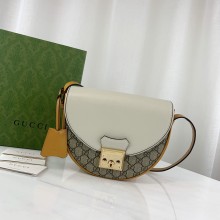 Guccii Queen Margaret GG small top handle bag EY2171009