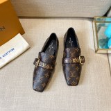 Louis Vuitton women flat shoes HG2182517