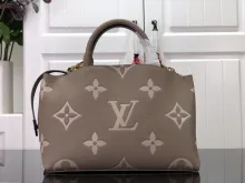 Louis vuitton original monogram passy Chain Bag MX21092716
