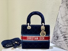 Dior Book Tote bag in embroidered canvas EY211011