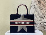 Dior Book Tote bag in embroidered canvas EY211010