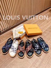 Louis Vuitton women sandal shoes HG22010306