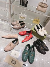 Gucci flat shoes HG220214013