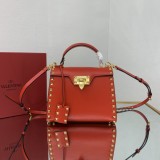 Valentino original Medium Garavani Rockstud Spike YG22021702