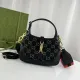 Gucci oringinal women shoulde bag 678843 EYZ22040907