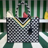 Prada Book Tote bag in embroidered leatho HG22090918