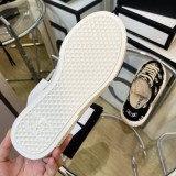 Chanel flat shoes  HG22102618