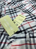 Burberry Scarf cashmere 140-140CM AN22110208