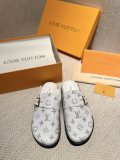 Louis Vuitton women flat shoes HG22121106