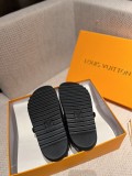 Louis Vuitton women flat shoes HG22121106