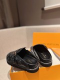 Louis Vuitton women flat shoes HG22121106