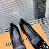 Louis Vuitton women high heel 5.5cm shoes HG22122902