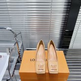 Louis Vuitton women high heel 5.5cm shoes HG22122902