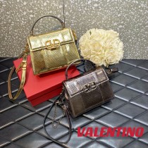 Valentino Origina Calfskin garavani vsling shoulder bag YG23041208