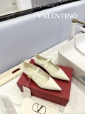 Valentino women flat shoes HG23042109