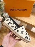 Louis Vuitton women flat shoes HG23070705