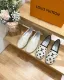 Louis Vuitton women flat shoes HG23070705