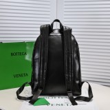 Bottegaa Venetaa Original Garavani Rockstud Spike Backpack YG23071201