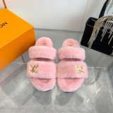 Louis Vuitton women flat shoes HG23102404