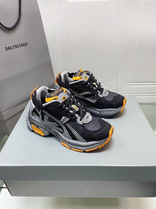 B*alenciaga Unisex Sneakers 23110103