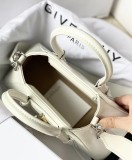 Givenchy original leather Antigona stretch shoulder bag A127 23112405