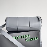 Bottega Veneta 3 colors Original Cassette shoulder bag XMYJ312023