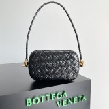 Bottega Veneta Original Knot Cltuch bag XMYJ312035