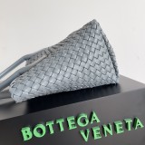 Bottega Veneta Original Medium CABAT tote bag XMYJ312037