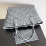 Bottega Veneta Original Medium CABAT tote bag XMYJ312037