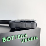 Bottega Veneta Original Mini Cassette shoulder bag XMYJ312032