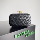 Bottega Veneta Original Knot Cltuch bag XMYJ312036