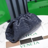 Bottega Veneta Original Medium Pouch shoulder bag XMYJ312046