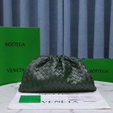 Bottega Veneta Original Medium Pouch shoulder bag XMYJ312046